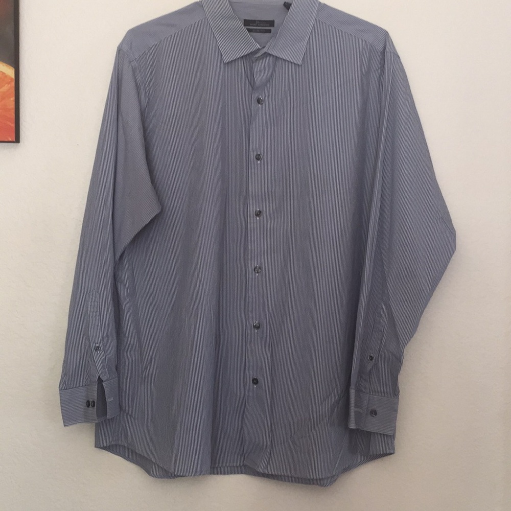 🚨SOLD🚨Marc Anthony Blue & White Slim Fit Shirt